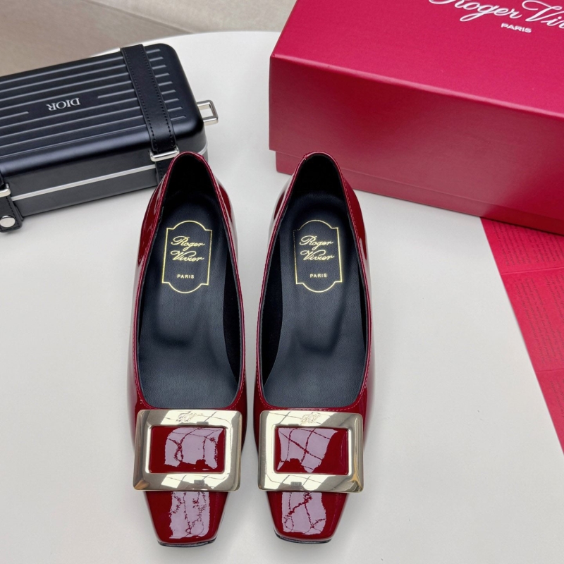 Roger Vivier flat shoes